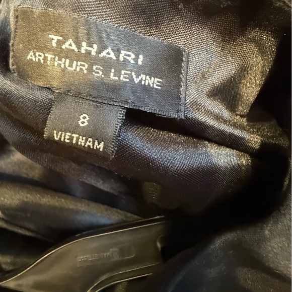 Tahari Arthur S. Levine Black Peplum Sheath Dress – Size 8 - Picture 6 of 8